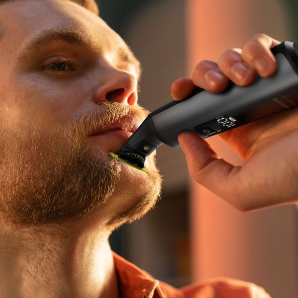 Тример для бороди та вусів/ Тример для тіла (бодігрумер) Philips OneBlade Pro 360 QP6652/61 1346571ua фото