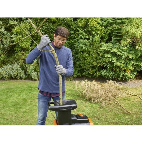 Садовий подрібнювач Black+Decker BEGAS5800 1410320ua фото