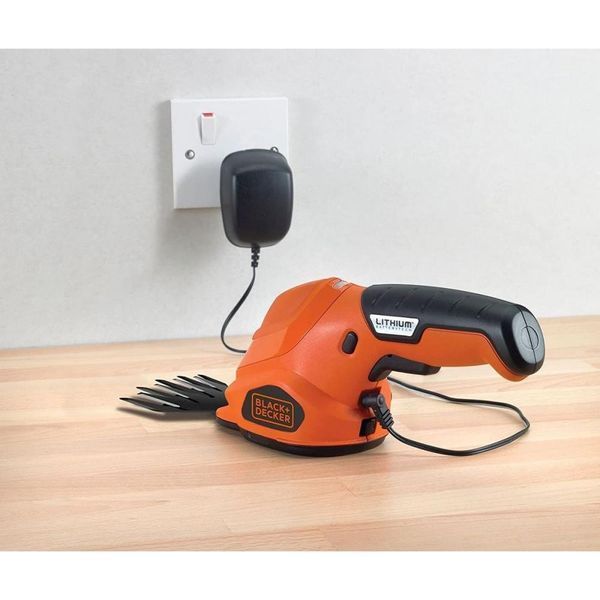 Акумуляторні садові ножиці Black+Decker GSL200-QW 1396981ua фото