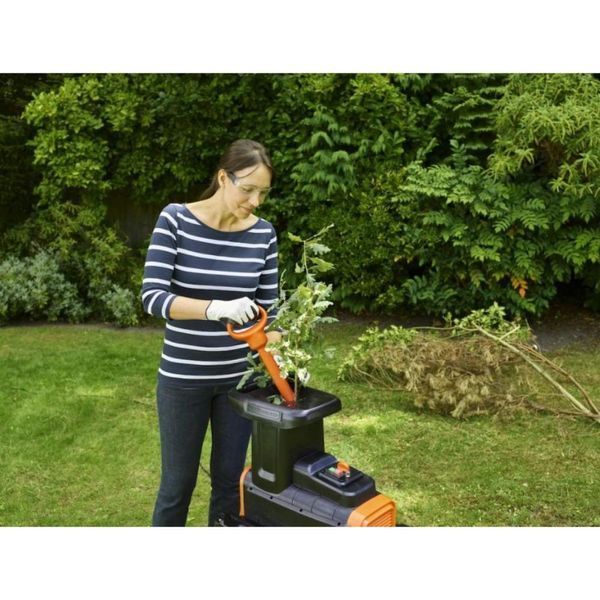 Садовий подрібнювач Black+Decker BEGAS5800 1410320ua фото