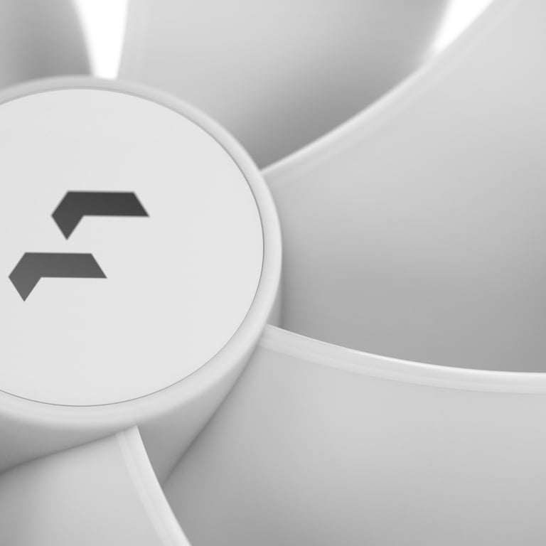 Фото Вентилятор Fractal Design Prisma AL-18 PWM White 1-Pack (FD-FAN-PRI-AL18-PWM-WT)
