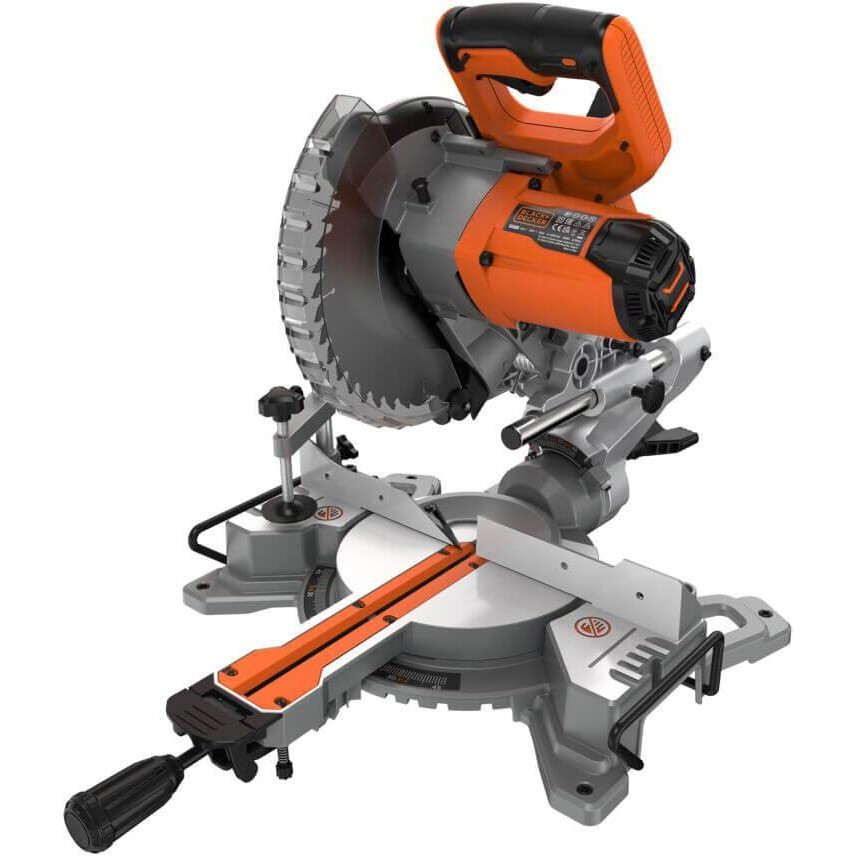 Фото Монтажная пила Black+Decker BES701