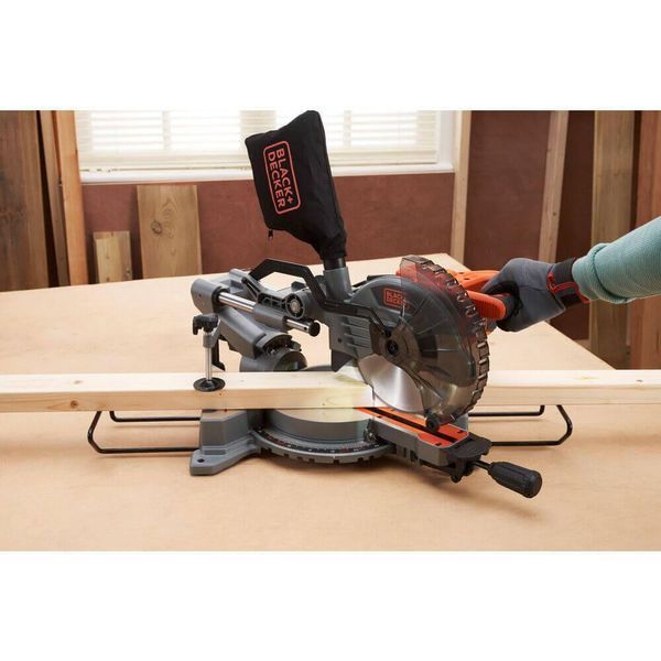 Дисковая пила Black+Decker BES701 1479301ua фото