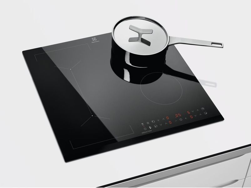 Варочная поверхность электрическая Electrolux LIV63431BK 1361190 фото