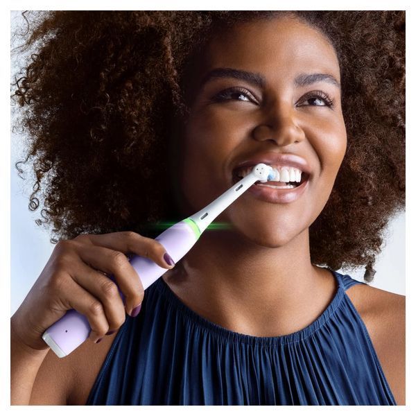 Електрична зубна щітка Oral-B iO Series 4 Lavender 1355540 фото