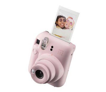Фотокамера моментальной печати Fujifilm Instax Mini 12 Blossom Pink (16806107) 1353709ua фото