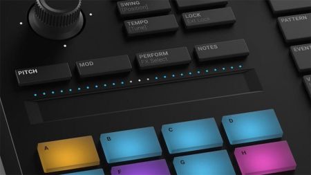 фото DJ контроллер Native Instruments Maschine MK3 2