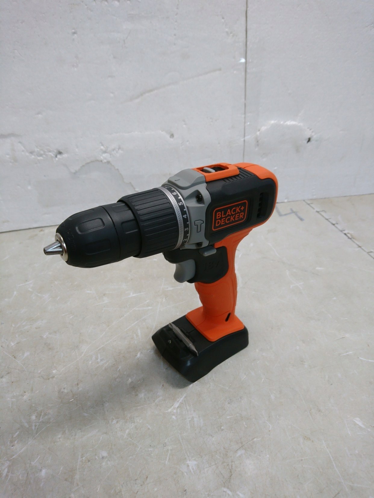 фото Шуруповерт Black+Decker BCD003C1 2